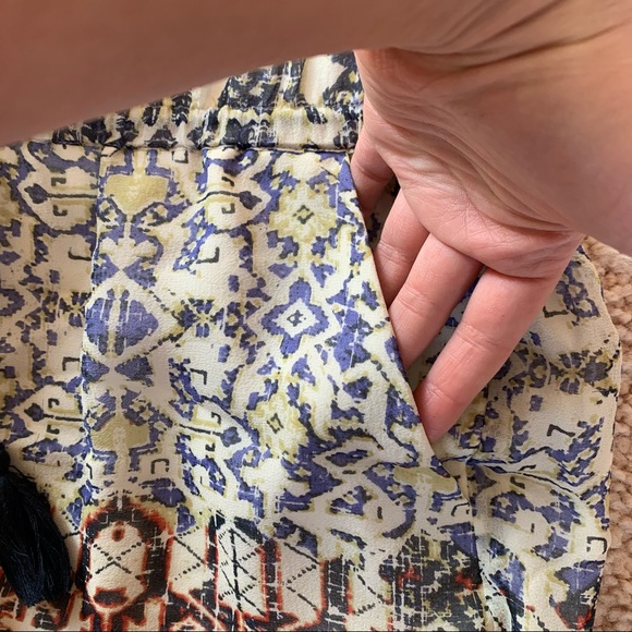 Joie Drawstring Patterned Shorts - Picture 6 of 10